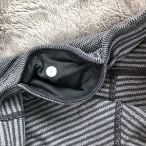 Lululemon wonder under crops